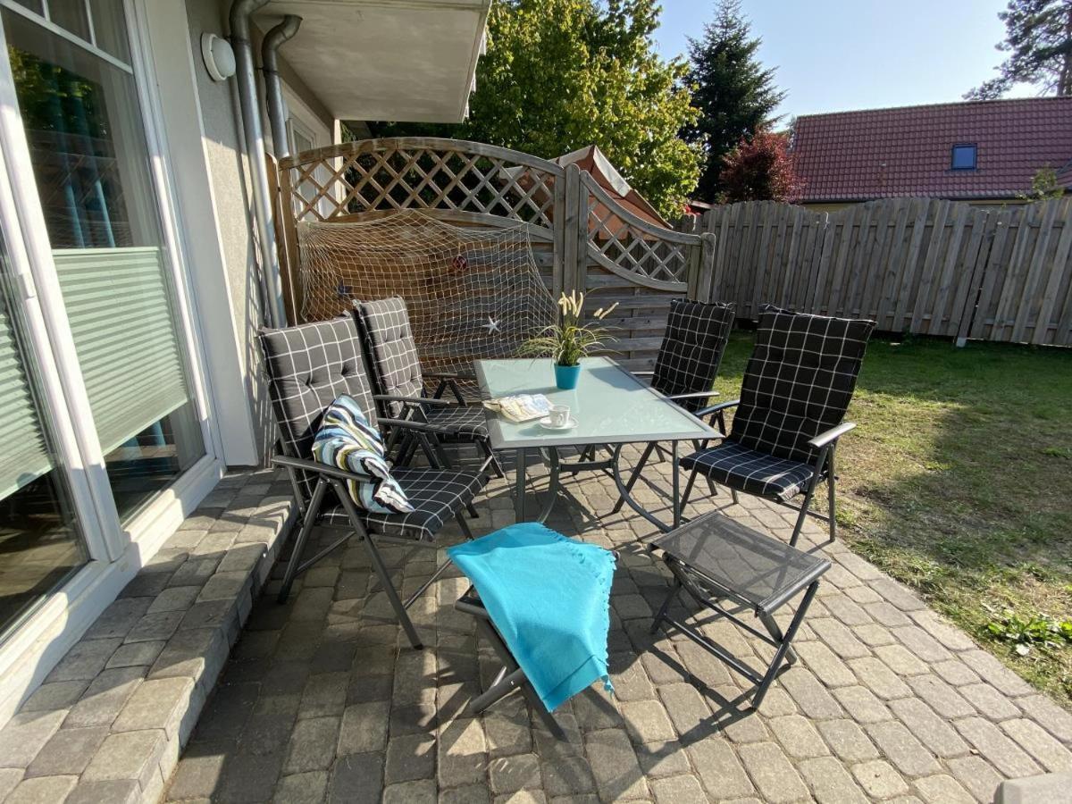 Ferienwohnung Van Der Holm Born Bagian luar foto
